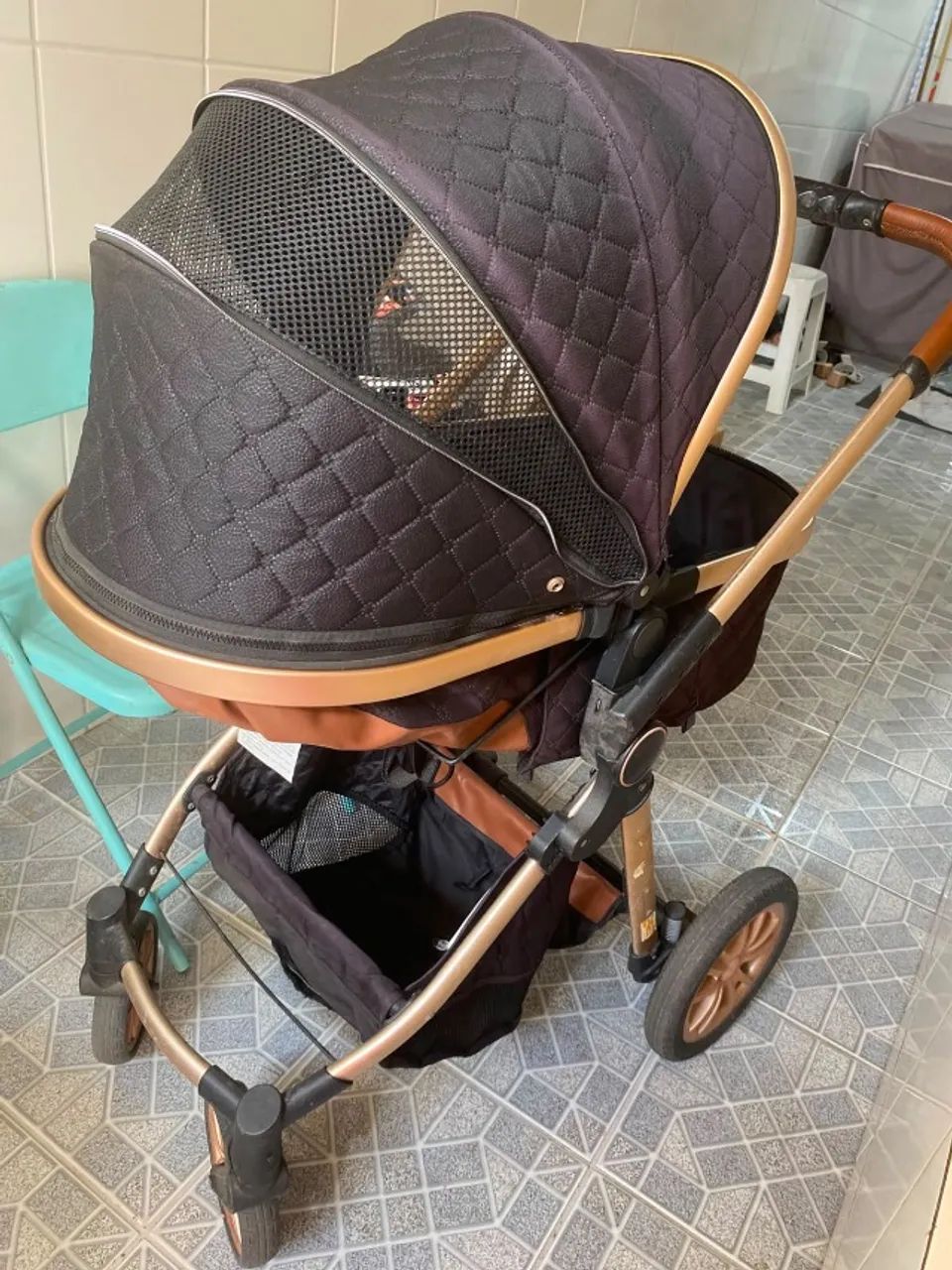 Carrinho de Bebê para Passeio Ótimo Estado - Foto 2
