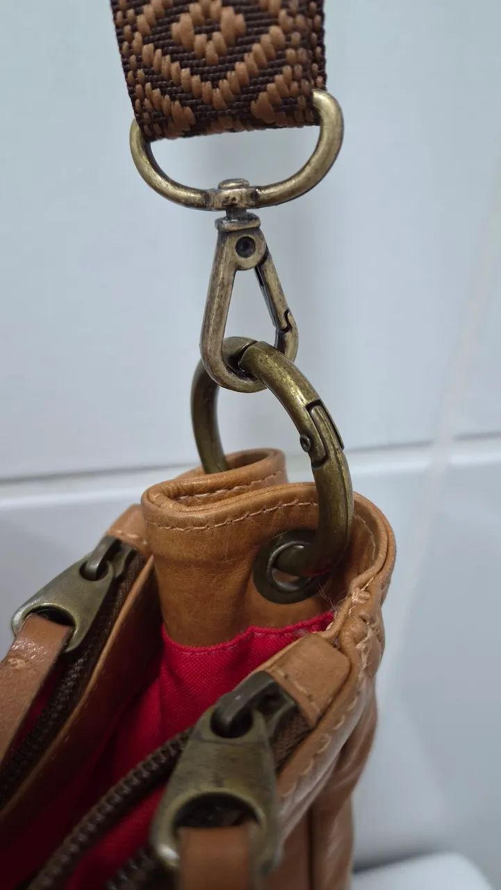 bolsa corello grande couro caramelo - Foto 5