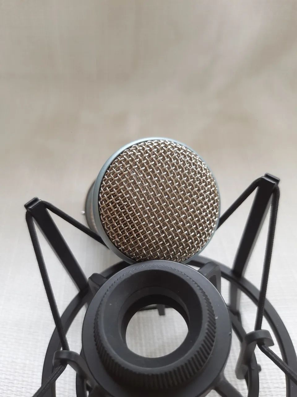 Microfone Condenser AKG PERCEPTION P420  - Foto 5