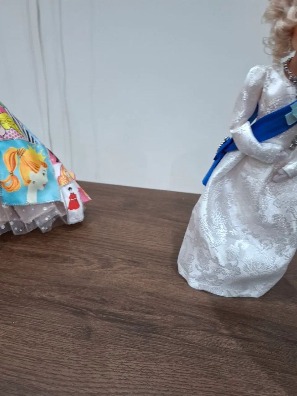 Boneca barbie collector rainha Elizabeth - Foto 4