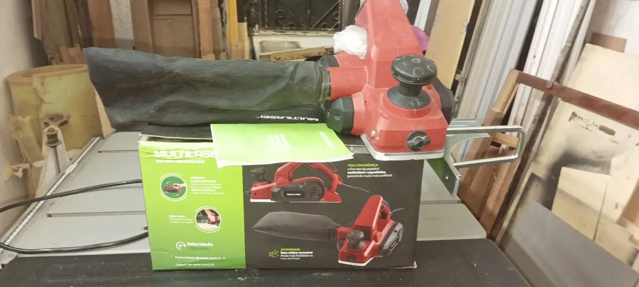 Plaina elétrica semi nova $280 ZAP *
