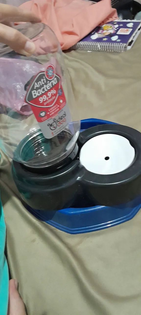 Bebedouro automático e sem germes64962126935809120