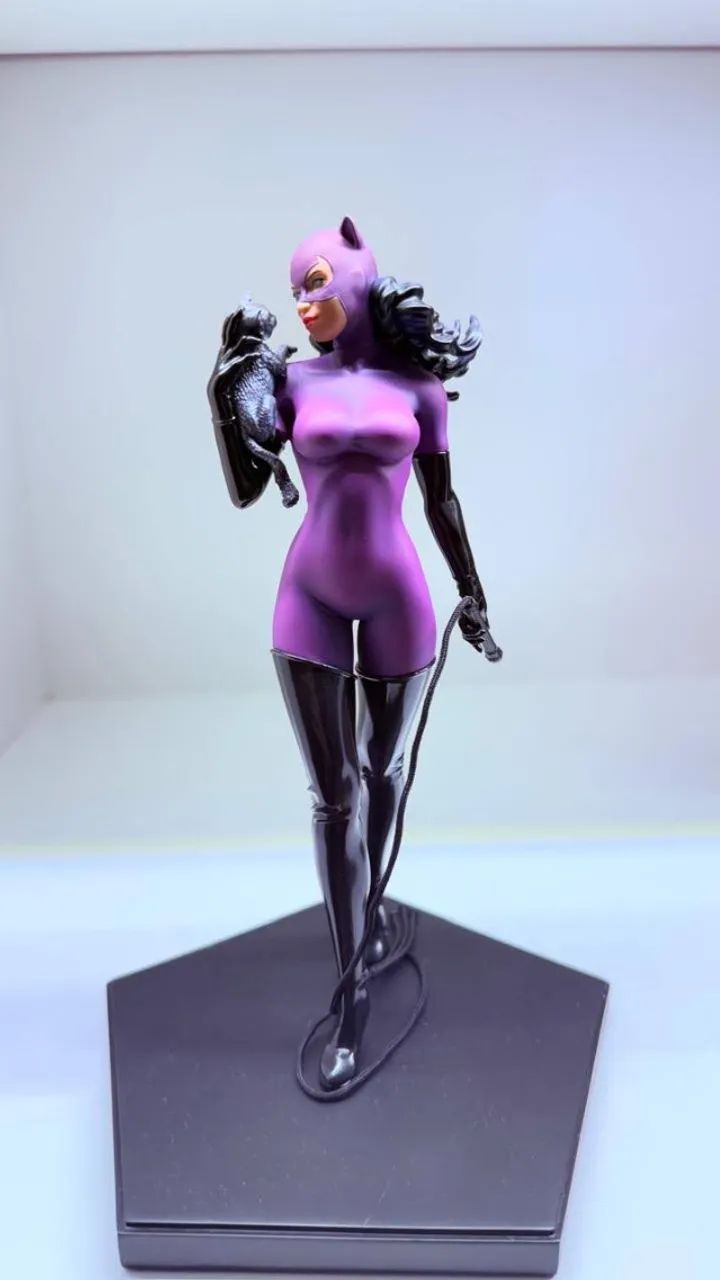 Catwoman Mulher Gato - Dc Comics Iron Studios Exclusiva 1/10 Boca extra e gato - Foto 5