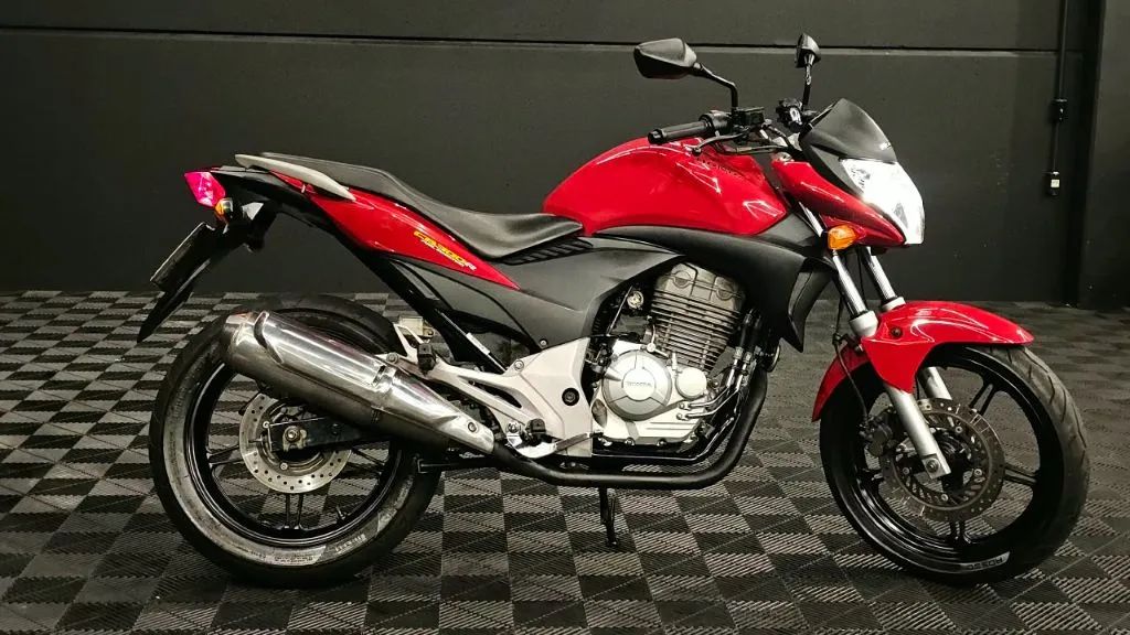 CB 300R/ 300R FLEX - Foto 5