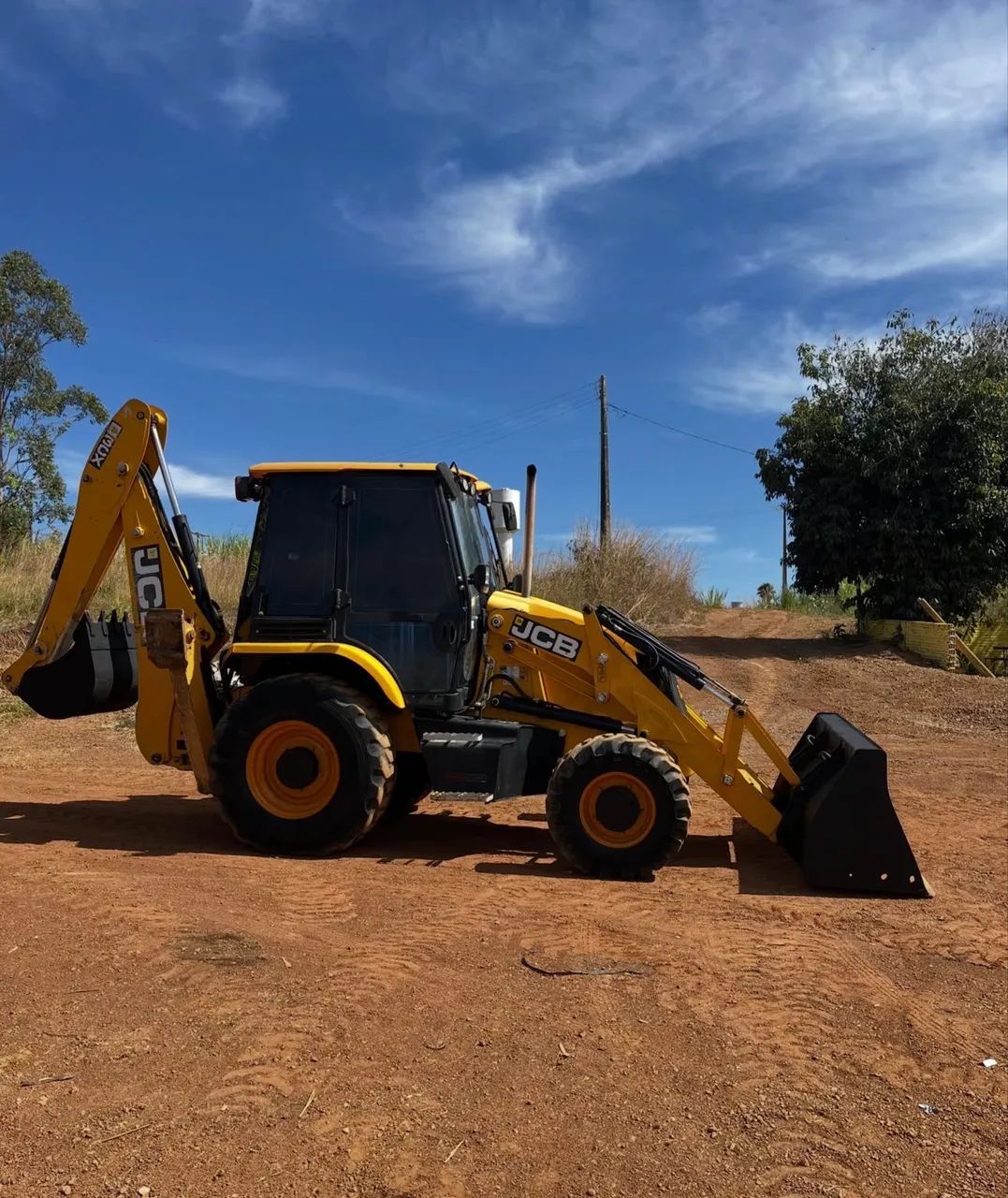 Retroescavadeira JCB 3CX  - Foto 4