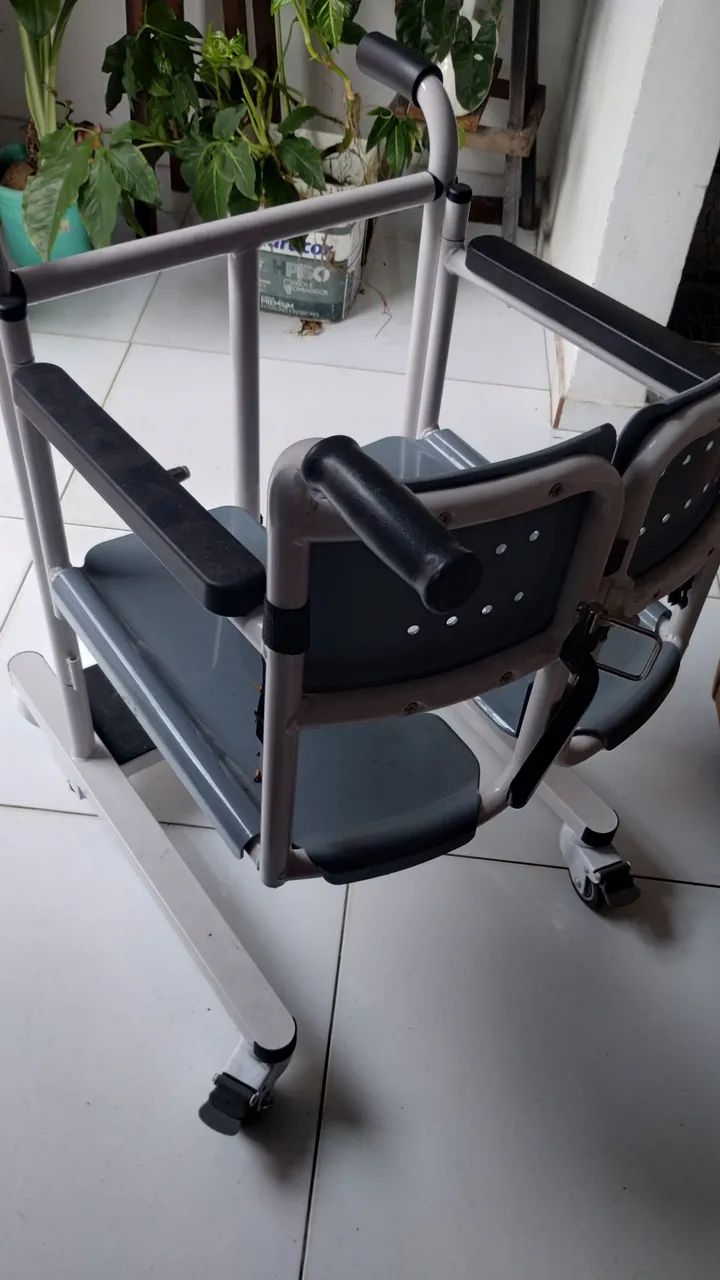 Cadeira de rodas nova. - Foto 5