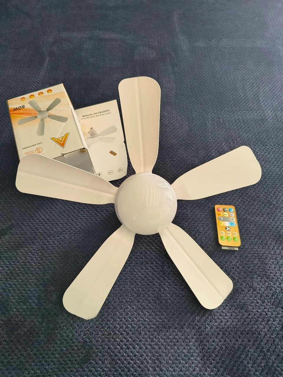 Ventilador de teto com controle e 3 modos de Luz 