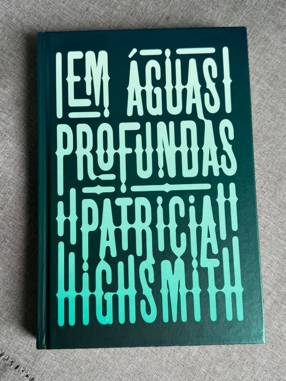 Em águas profundas