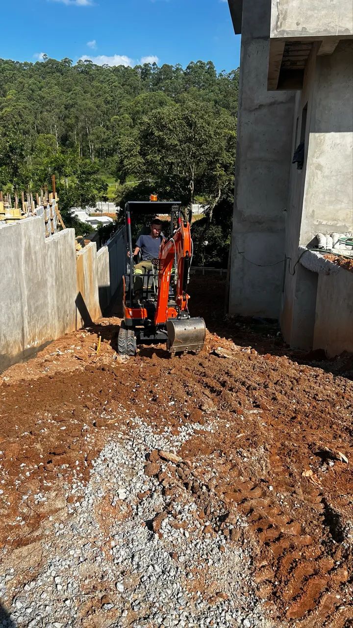 Mini escavadeira aluguel e locação  - Foto 2