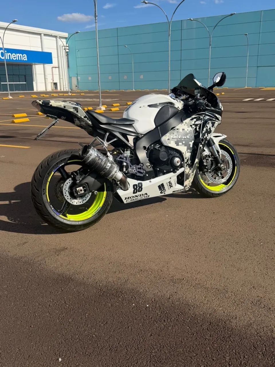 CBR 1000RR FIREBLADE - Foto 5