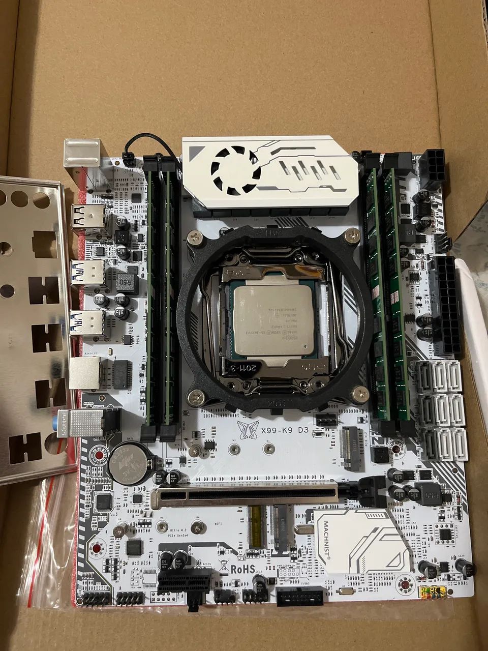 Kit Xeon K9 D3 / 2673 v3 /16GB  RAM 