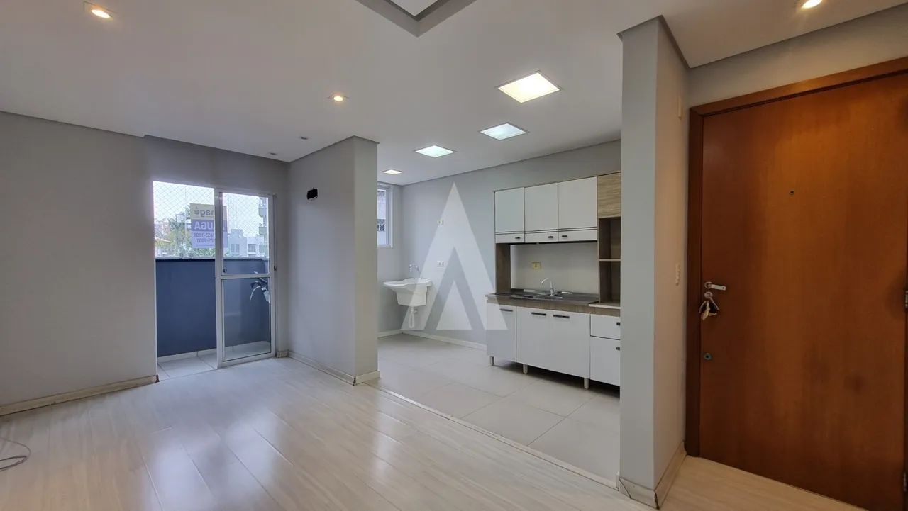 Apartamento com 2 quartos, sacada com churrasqueira e 1 vaga - Foto 3