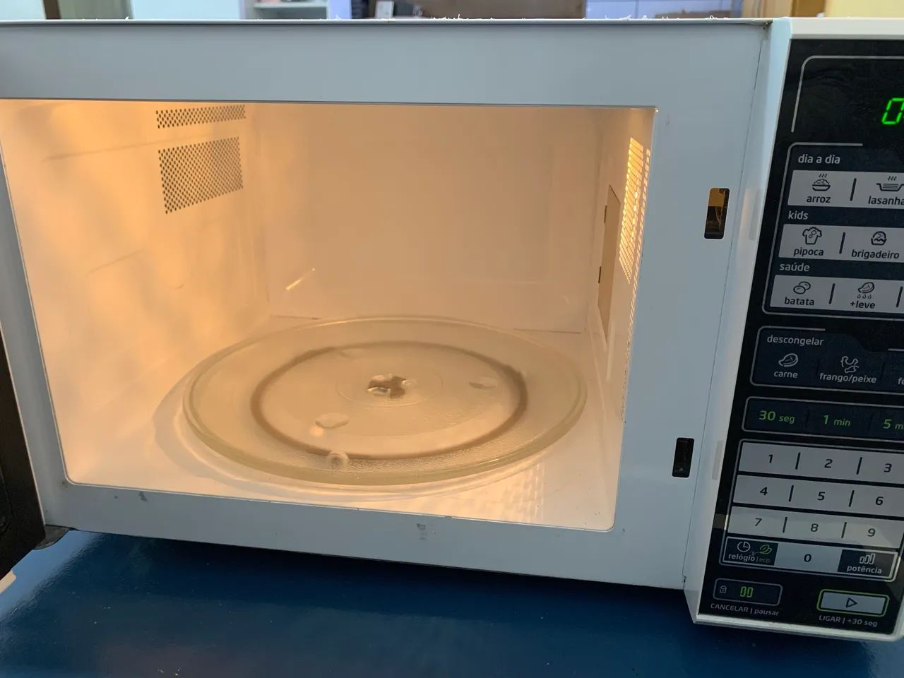 Vendo Microondas Midea - Foto 3