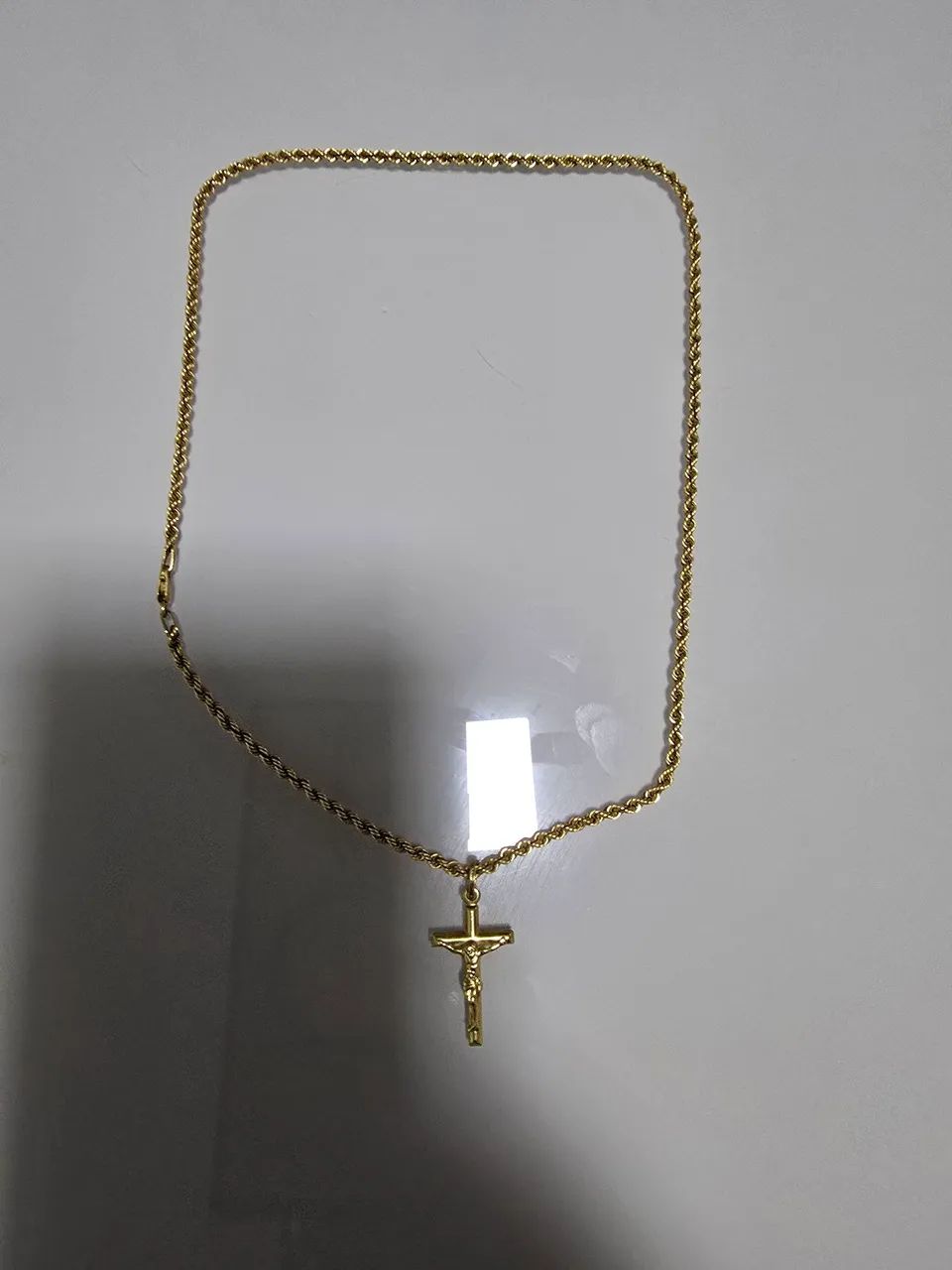 Corrente com Pingente de Ouro