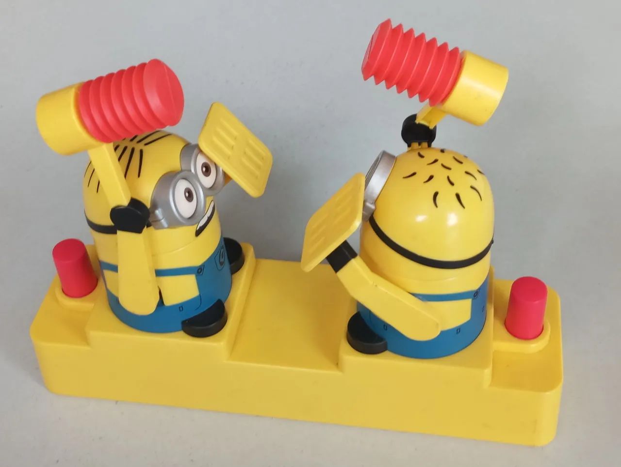 Minions Hammer Pop da Epoch Games  - Foto 3