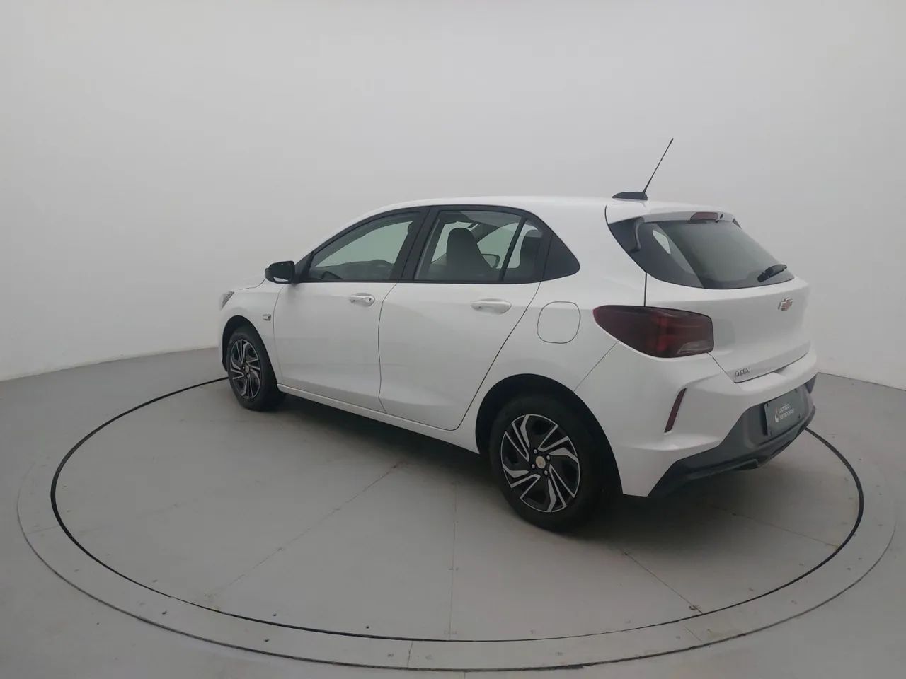 Chevrolet Onix Hatch 1.0 12V Flex Mec. 4P, foto 3 de 18