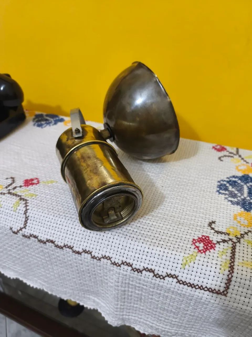 Lampião a carbureto em latão original - Foto 3