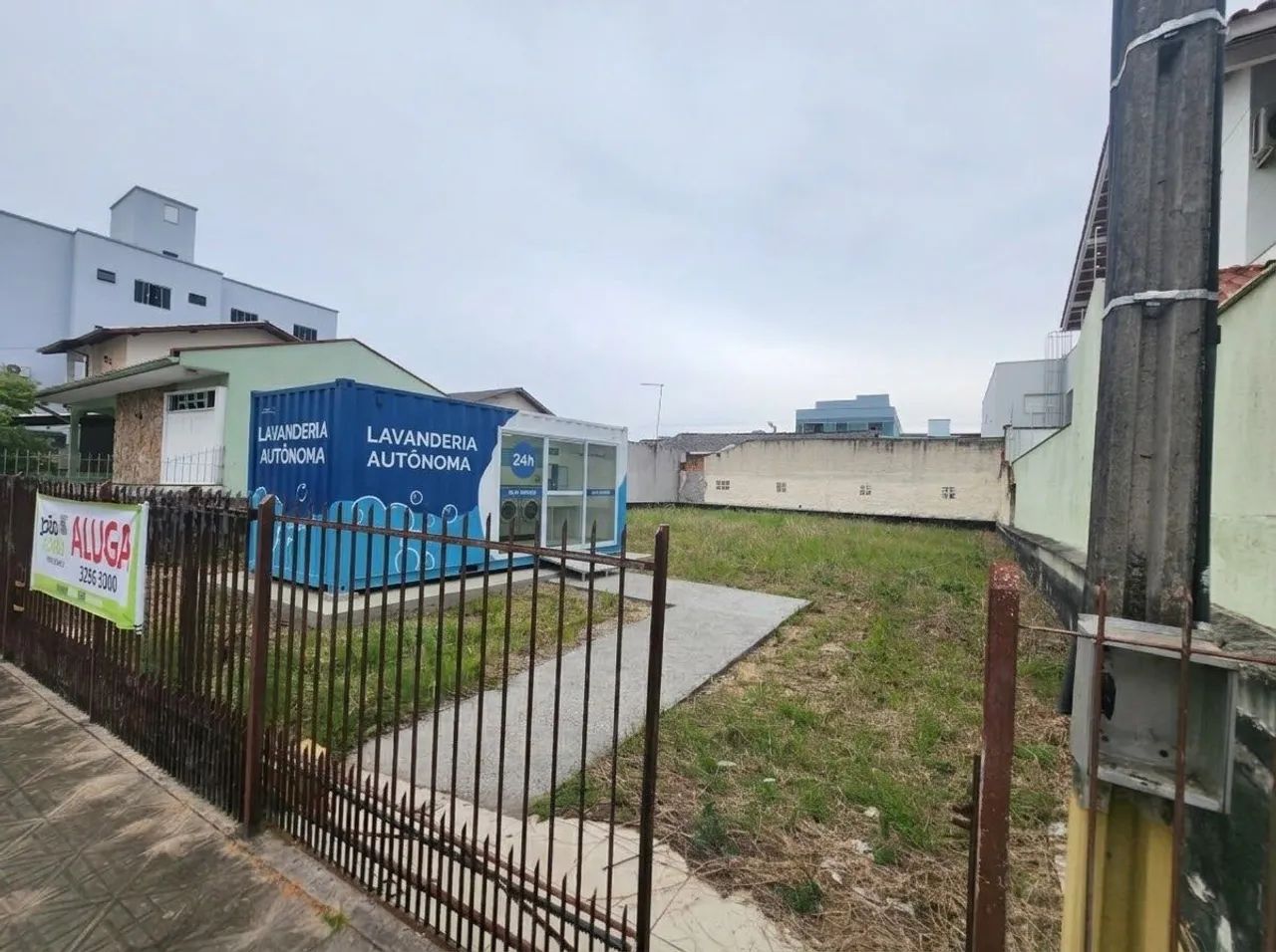 Espaço para Lavanderia Autônoma no Centro da Palhoça (Container)