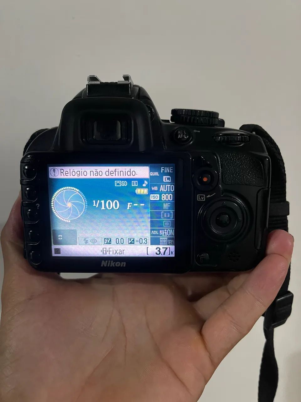 NIKON D3100