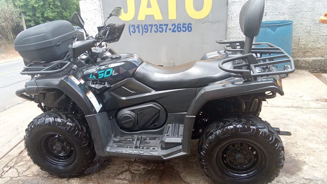 Quadriciclo CFORCE 450