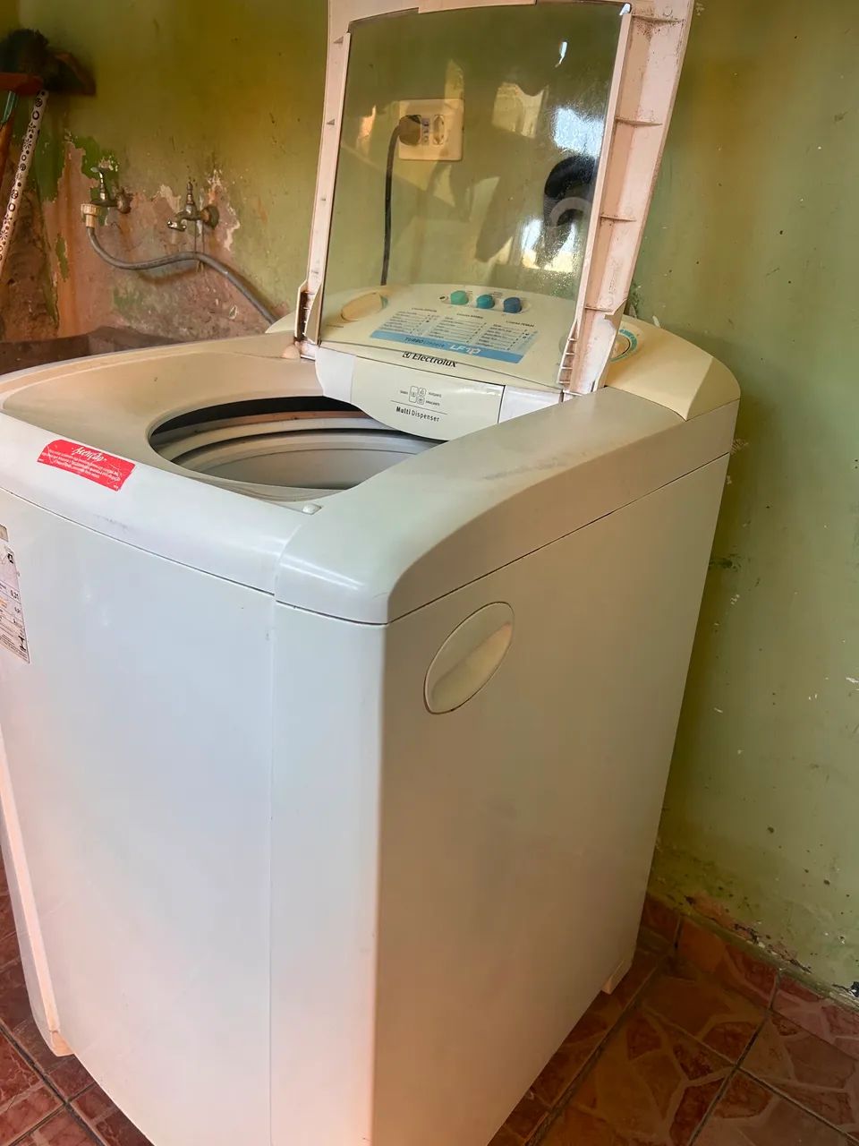 Máquina de lavar 10k eletrolux com defeito 