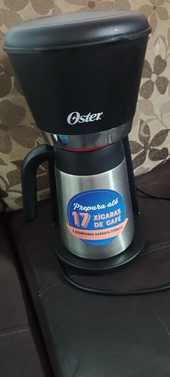 Cafeteira Oster com Jarra Térmica - Café quente por muito mais tempo!