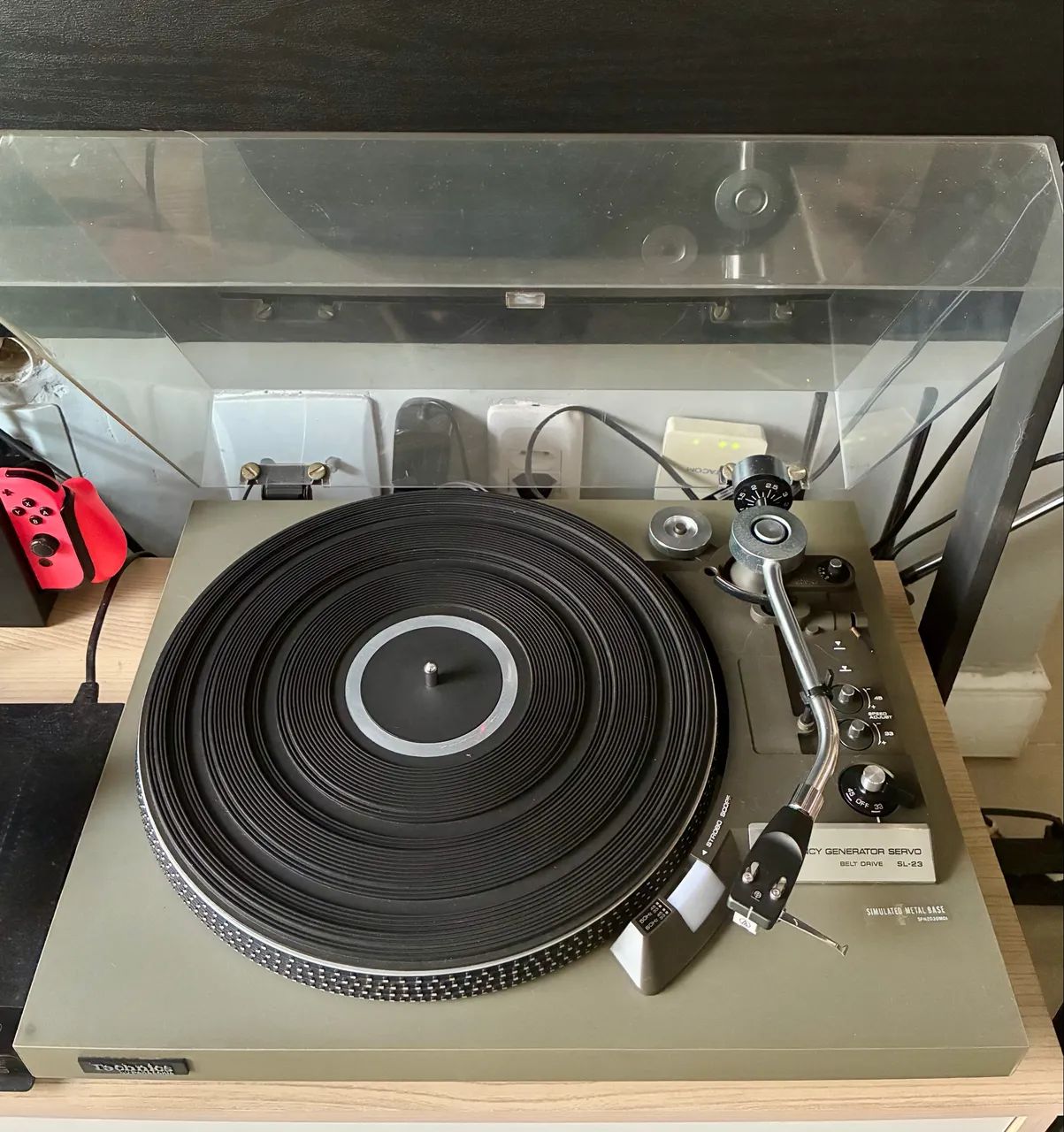 Toca disco Technics SL-23 Impecável 