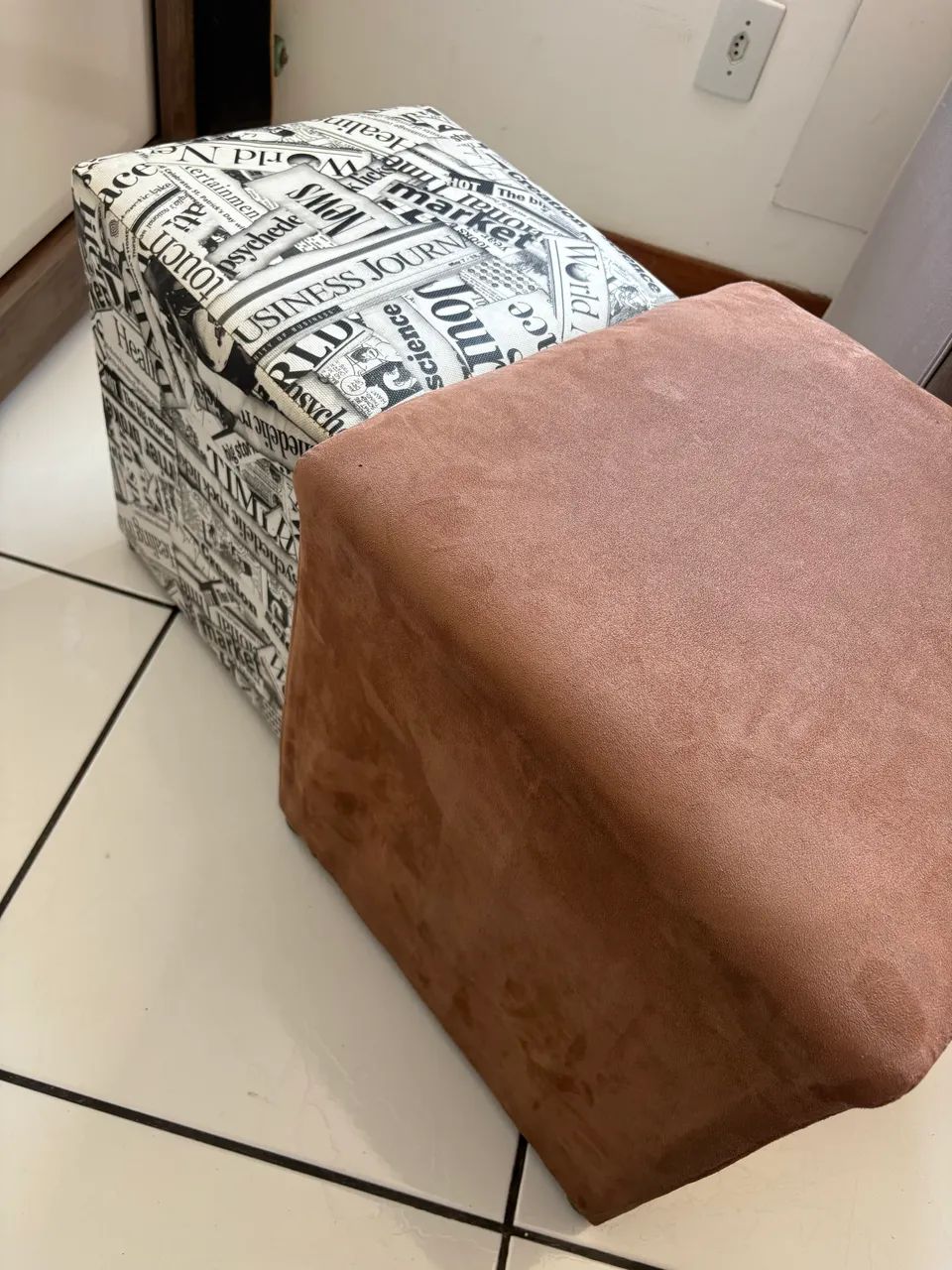 Conjunto com 2 puffs - usados - Foto 2