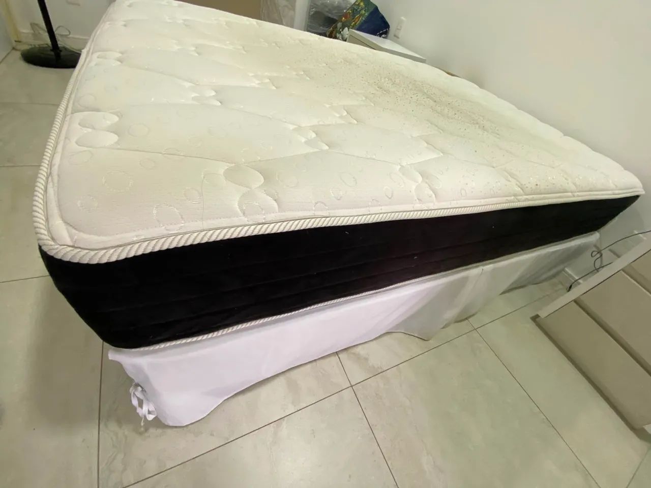 Colchão de casal Orthocrin + box   - Foto 4