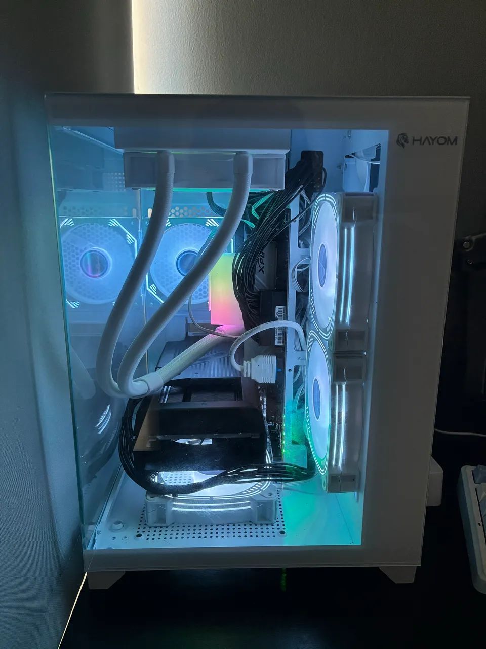 Pc gamer RX 9060XT 16GB + Ryzen 7 5700x ~3 Meses de uso | Recém montado