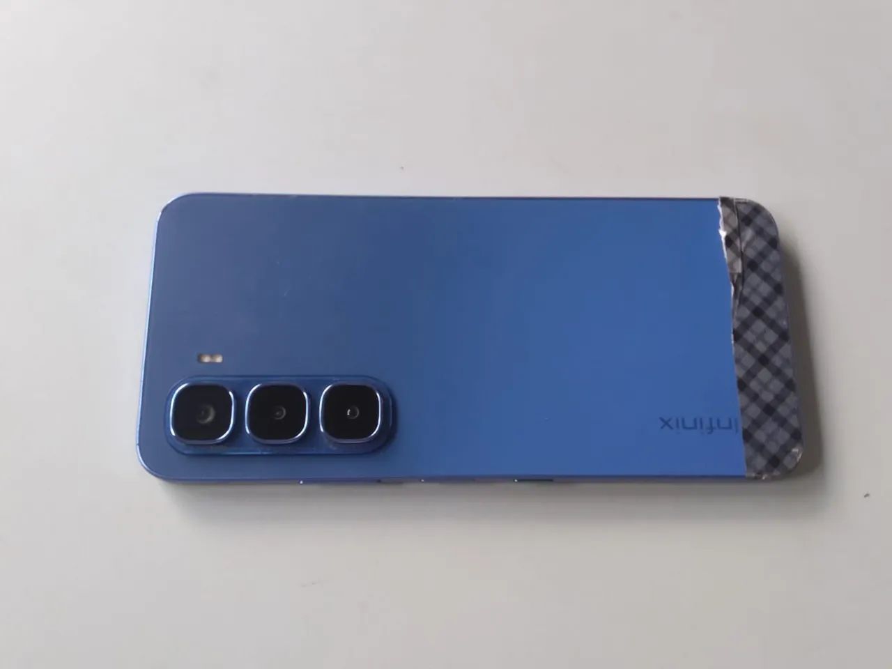 Infinix HOT 60i