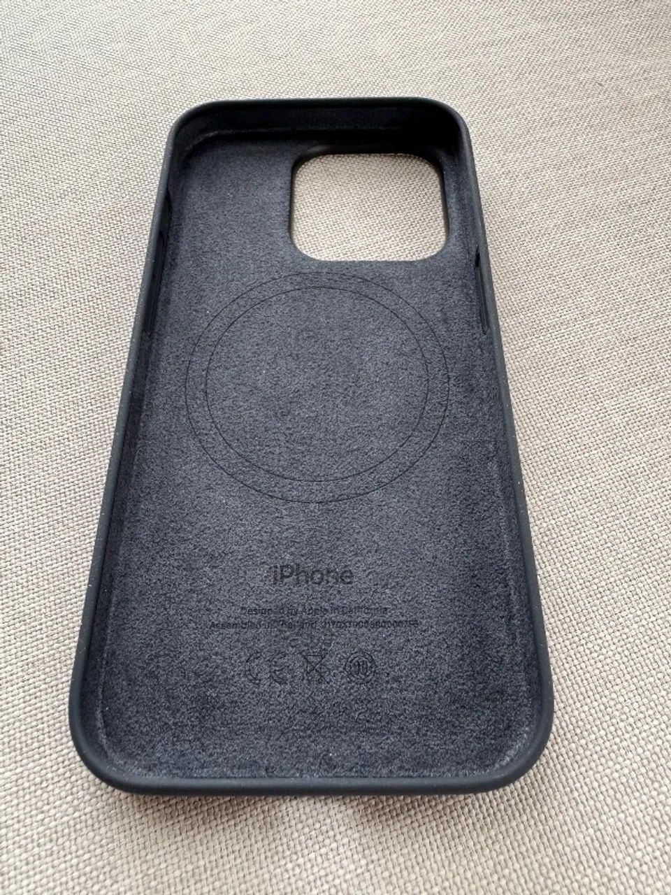 Case Silicone Magsafe Capa Apple iPhone 15 Pro Preto - Foto 4