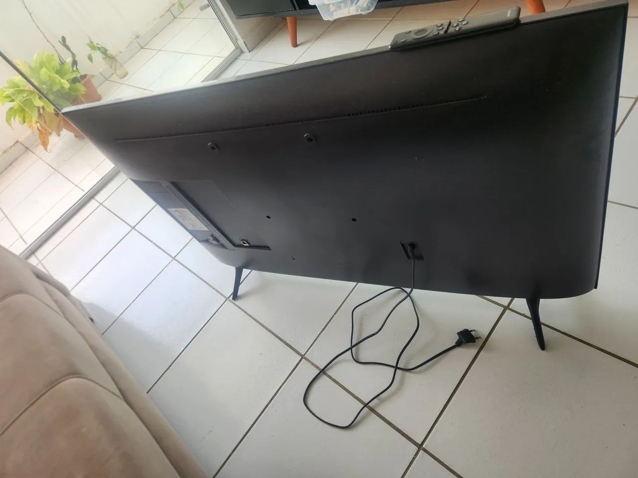 Vendo TV samsumg 4k "43" polegadas, muito conservada. - Foto 3