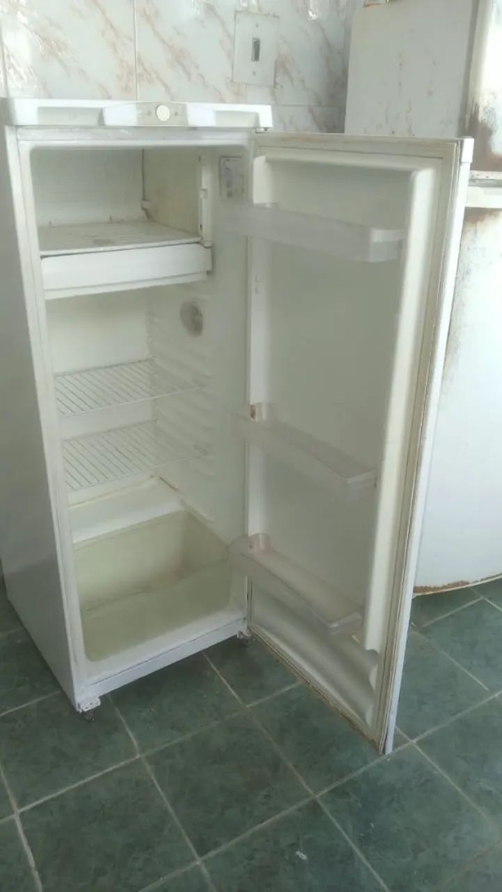 Ótima geladeira  - Foto 4