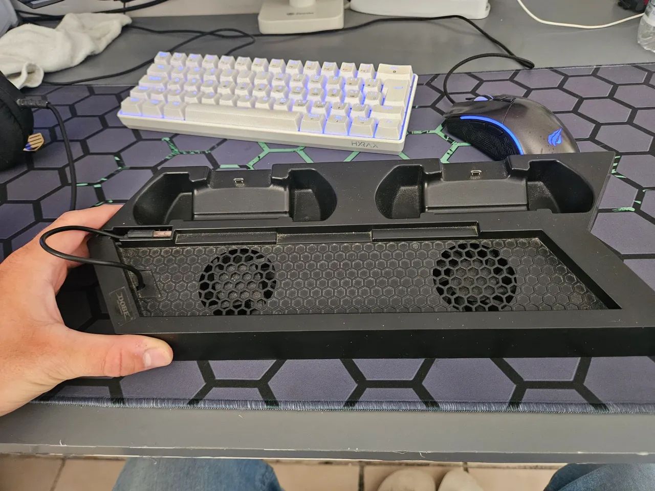Suporte para PS4 e controles - Foto 4