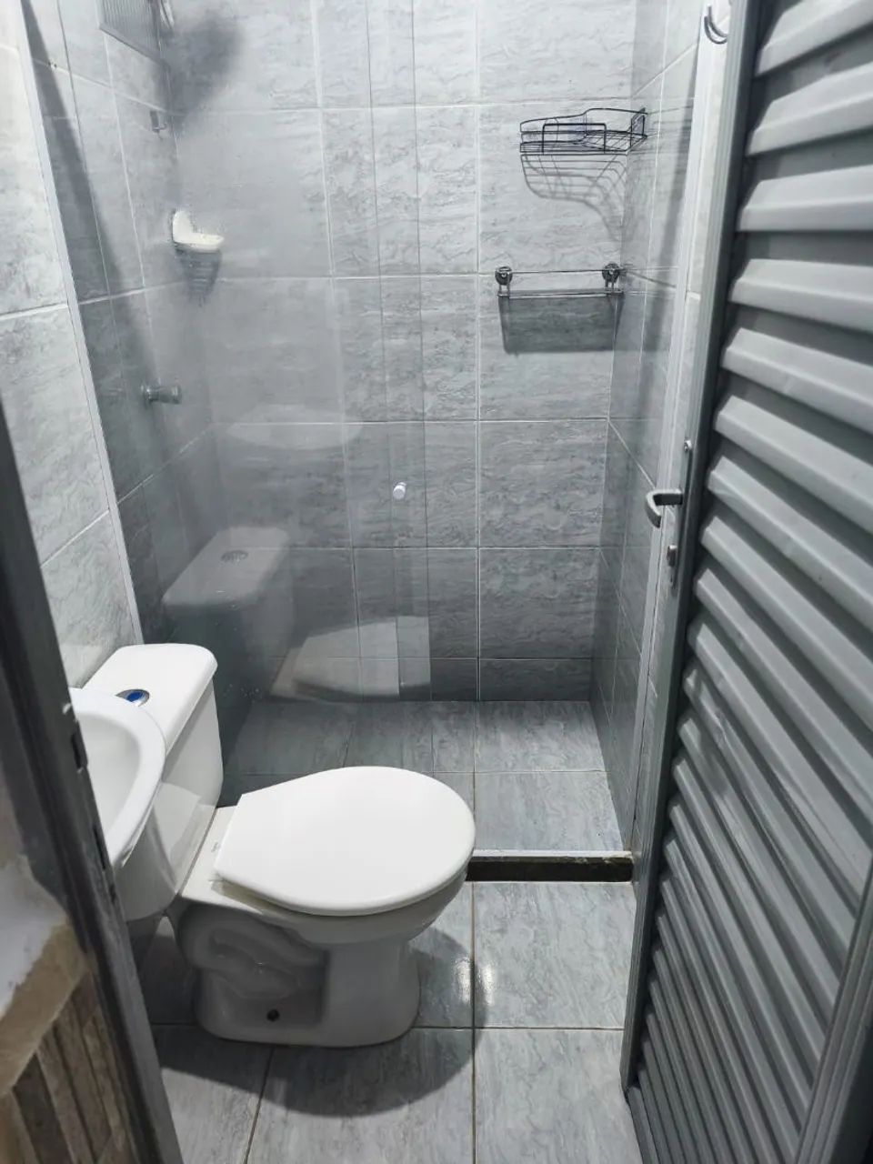 Aluguel casa 1Q.individual garagem 