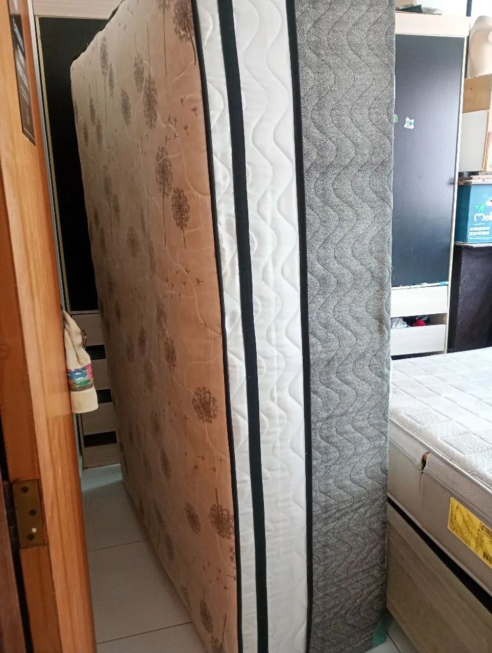Cama de casal acoplada em bom estado.