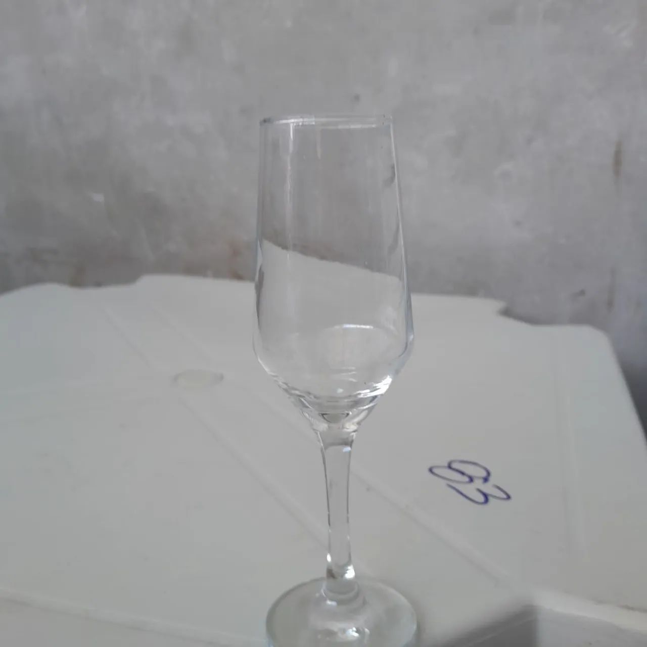 Alugo freezer, louças, mesas e cadeiras  - Foto 4