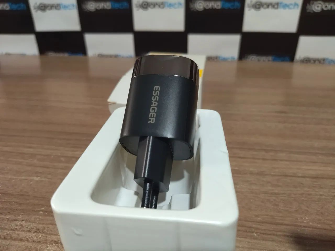 Fonte/carregador 33W USB/tipo c nova - Foto 2