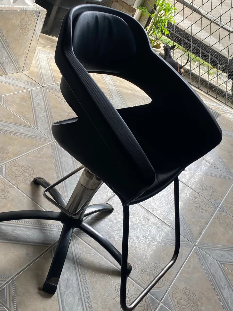 Vende-se cadeira de salão  - Foto 3