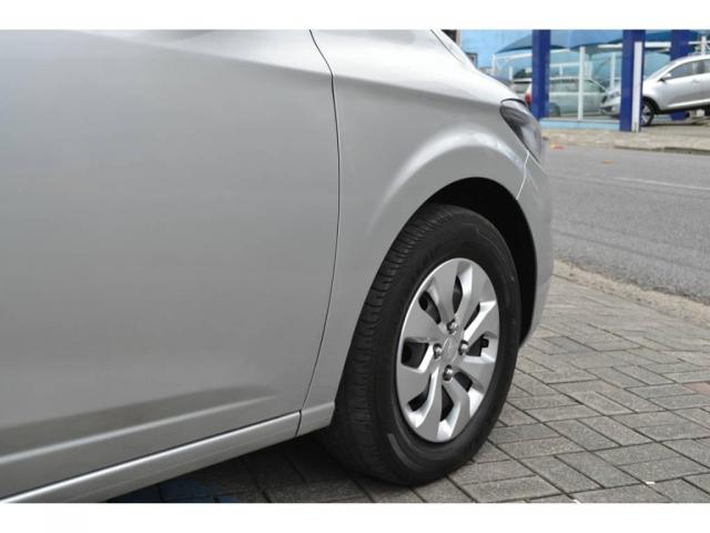 Chevrolet Onix HATCH LT 1.0 8V FlexPower 5p Mec. - Foto 10