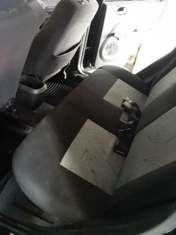 FORD FIESTA 2010 1.6 - Foto 10