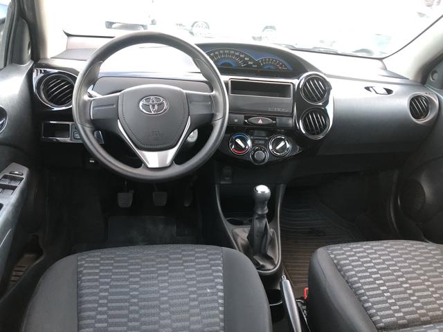 Etios 2015 - Foto 8