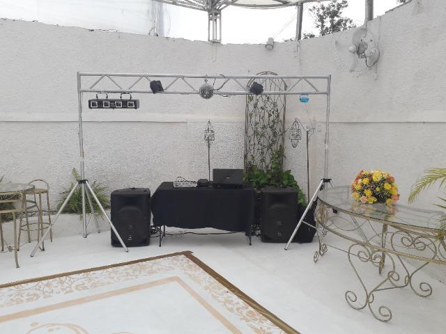 Som, iluminação e DJ