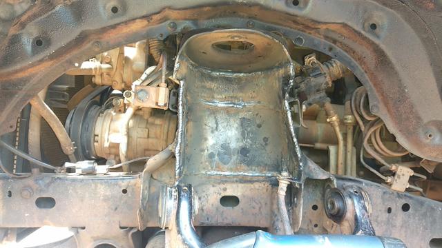 Reforço do suporte da mola da Mitsubishi Triton - Foto 2