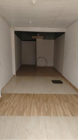 Aluga-se está loja fica na Qnq 2 conj 3 casa 32 Ceilândia norte