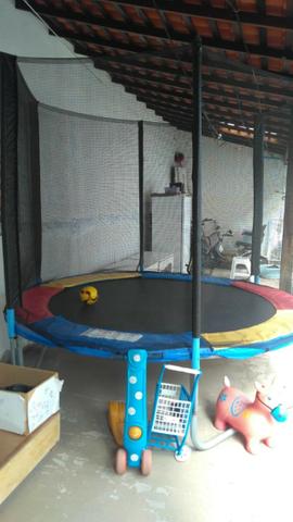 Vende -se um Pula Pula