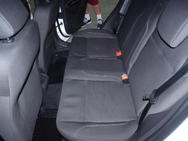 New Fiesta Hatch 1.6 SE automático - Foto 9