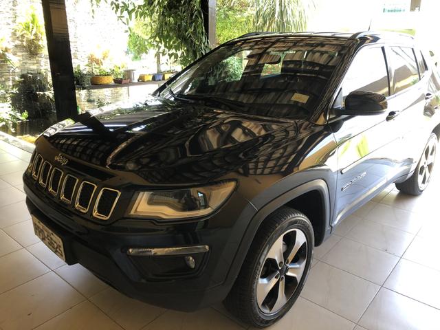 Compass Longitude diesel 4x4 com pack premium e som beats (506 watts de potência)