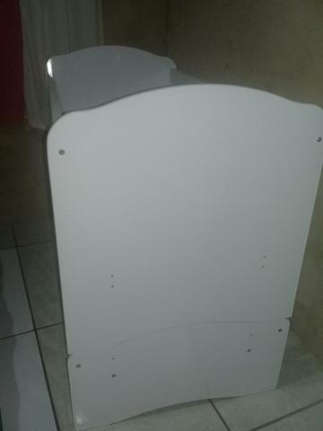 Vendo ou troco berço que vira cama - Foto 6